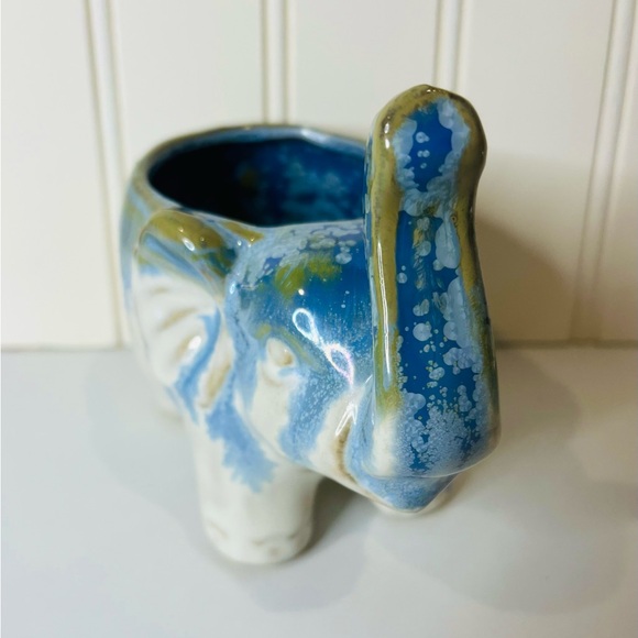 ELEPHANT PLANTER - Picture 2 of 6